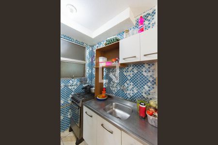 Cozinha de apartamento à venda com 2 quartos, 42m² em Olaria, Canoas