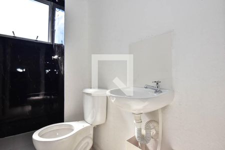 Banheiro de apartamento para alugar com 2 quartos, 42m² em Leme, São Paulo