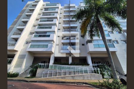 Fachada do bloco de apartamento para alugar com 2 quartos, 86m² em Barra da Tijuca, Rio de Janeiro
