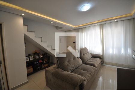 Sala de casa de condomínio para alugar com 3 quartos, 115m² em Vila Nova Mazzei, São Paulo