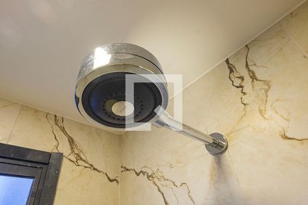 Banheiro de apartamento para alugar com 1 quarto, 33m² em Pinheiros, São Paulo