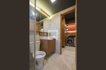 Banheiro de apartamento para alugar com 1 quarto, 33m² em Pinheiros, São Paulo