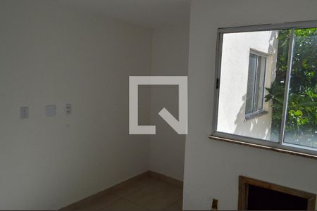 Quarto 2 de apartamento para alugar com 2 quartos, 53m² em Taquara, Rio de Janeiro