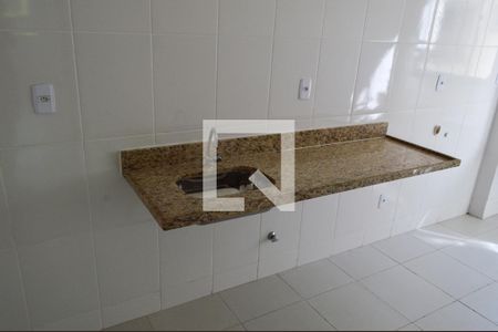 Cozinha de apartamento à venda com 2 quartos, 53m² em Taquara, Rio de Janeiro