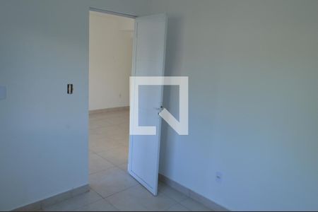 Quarto 1 de apartamento para alugar com 2 quartos, 53m² em Taquara, Rio de Janeiro