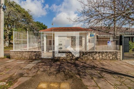 Fachada de casa à venda com 2 quartos, 173m² em Vila Ipiranga, Porto Alegre