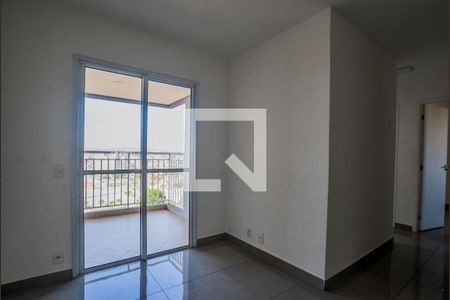 Sala de apartamento à venda com 3 quartos, 62m² em Vila Curuçá, Santo André