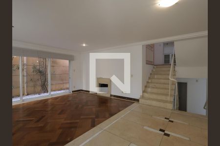 Sala de casa de condomínio à venda com 4 quartos, 567m² em Vila Sonia, São Paulo