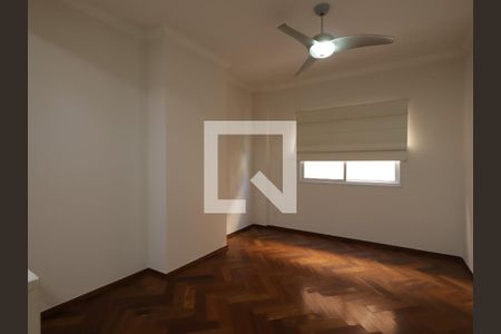 Sala Intima de casa de condomínio à venda com 4 quartos, 567m² em Vila Sonia, São Paulo