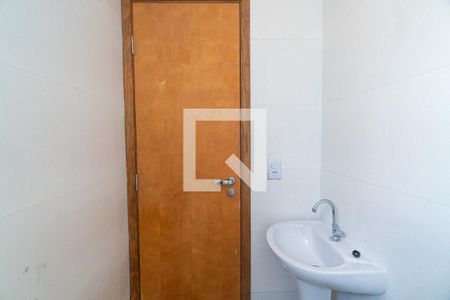 Banheiro da Suíte de apartamento para alugar com 1 quarto, 28m² em Jardim Oriental, São Paulo