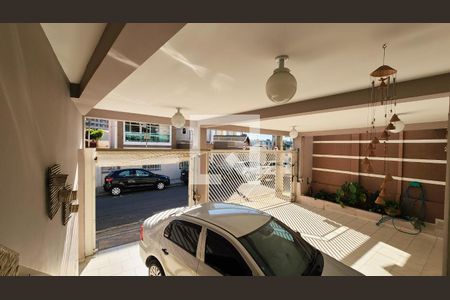 Garagem de casa à venda com 3 quartos, 399m² em Vila Maria Luiza, Jundiaí
