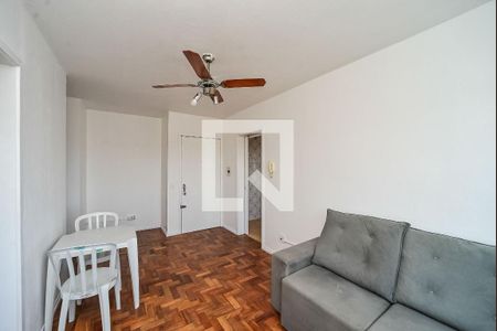 Sala de apartamento para alugar com 1 quarto, 45m² em Vila Jardim, Porto Alegre