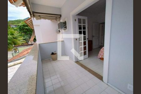 Casa à venda com 3 quartos, 239m² em Anil, Rio de Janeiro