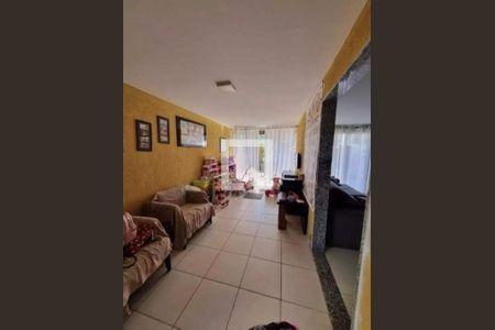 Casa à venda com 4 quartos, 158m² em Vargem Pequena, Rio de Janeiro