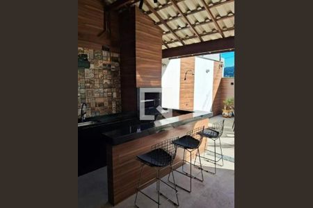 Casa à venda com 4 quartos, 158m² em Vargem Pequena, Rio de Janeiro