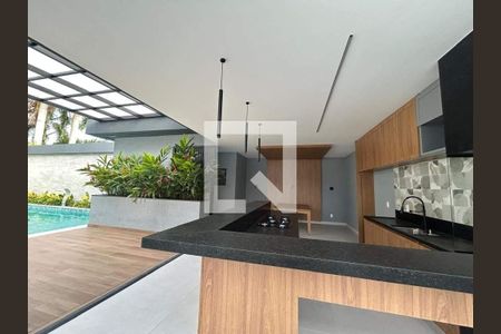 Casa à venda com 5 quartos, 850m² em Barra da Tijuca, Rio de Janeiro