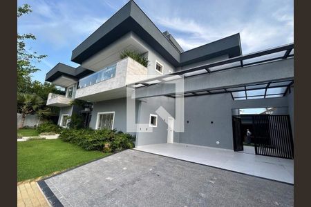 Casa à venda com 5 quartos, 850m² em Barra da Tijuca, Rio de Janeiro