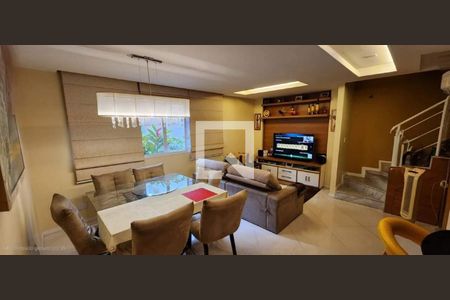 Casa à venda com 3 quartos, 201m² em Recreio dos Bandeirantes, Rio de Janeiro