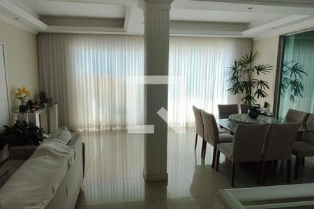 Casa à venda com 3 quartos, 322m² em Taquara, Rio de Janeiro