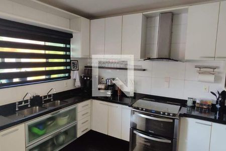 Casa à venda com 3 quartos, 322m² em Taquara, Rio de Janeiro