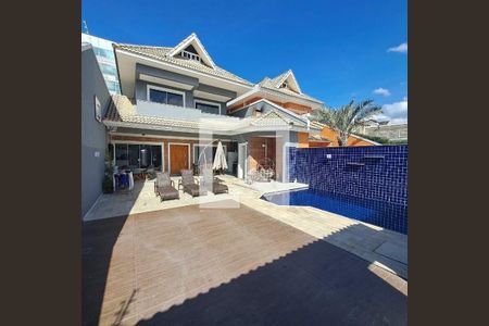 Casa à venda com 5 quartos, 280m² em Recreio dos Bandeirantes, Rio de Janeiro