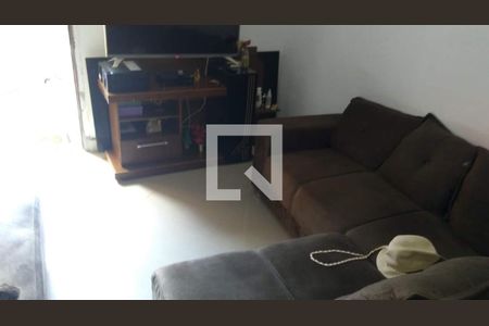 Casa à venda com 1 quarto, 120m² em Olaria, Rio de Janeiro