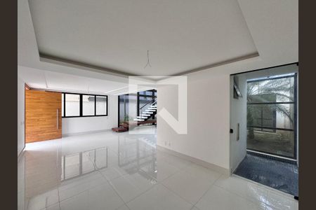 Sala de casa à venda com 4 quartos, 402m² em Barra da Tijuca, Rio de Janeiro