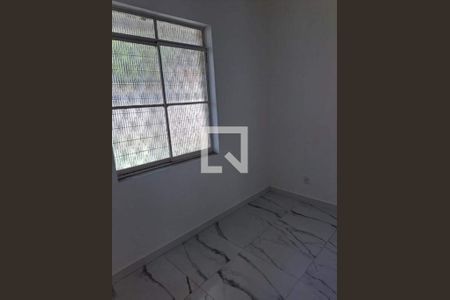 Casa à venda com 5 quartos, 340m² em Olaria, Rio de Janeiro