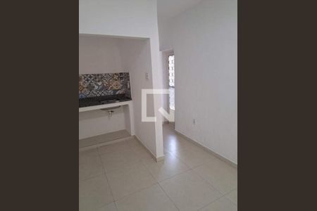 Casa à venda com 5 quartos, 340m² em Olaria, Rio de Janeiro