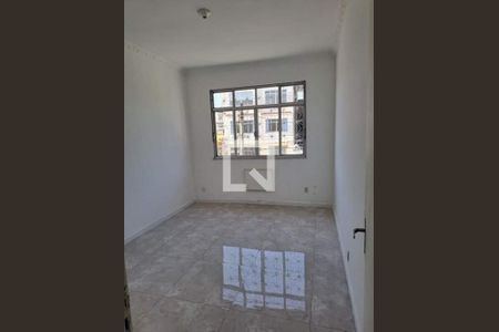 Casa à venda com 5 quartos, 340m² em Olaria, Rio de Janeiro