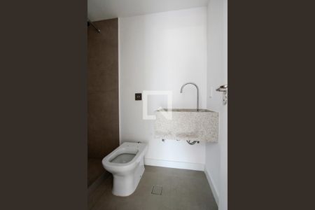 Lavabo de apartamento à venda com 4 quartos, 270m² em Barra da Tijuca, Rio de Janeiro