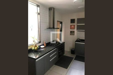 Casa à venda com 4 quartos, 170m² em Vista Alegre, Rio de Janeiro