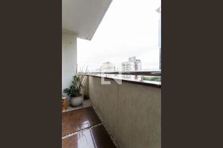 Varanda de apartamento à venda com 4 quartos, 200m² em Itaim Bibi, São Paulo