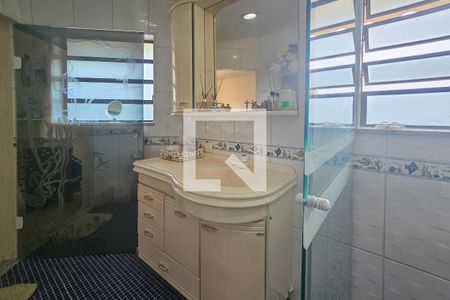Banheiro da Suíte de apartamento para alugar com 3 quartos, 240m² em Balneario Cidade Atlantica, Guarujá