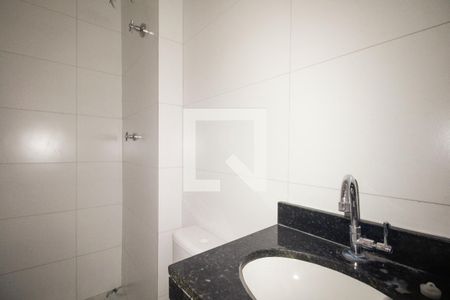 Banheiro  de apartamento à venda com 2 quartos, 33m² em Penha de França, São Paulo