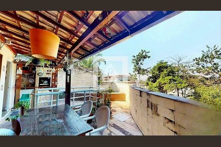 Casa à venda com 4 quartos, 270m² em Laranjeiras, Rio de Janeiro