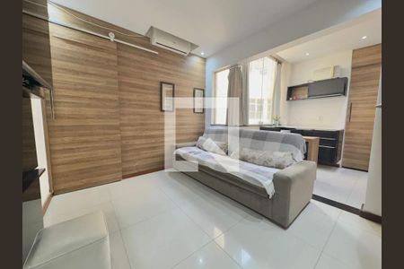 Apartamento à venda com 2 quartos, 62m² em Copacabana, Rio de Janeiro