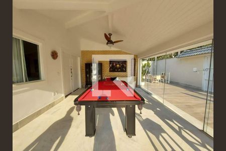 Casa à venda com 5 quartos, 600m² em Vargem Pequena, Rio de Janeiro