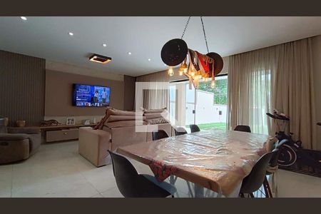 Casa à venda com 3 quartos, 178m² em Vargem Grande, Rio de Janeiro