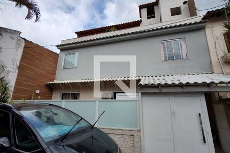 Fachada de casa à venda com 3 quartos, 140m² em Taquara, Rio de Janeiro