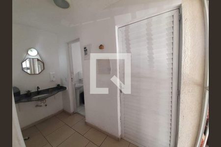 Apartamento à venda com 3 quartos, 52m² em Parada de Lucas, Rio de Janeiro