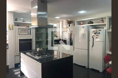 Casa à venda com 4 quartos, 594m² em Barra da Tijuca, Rio de Janeiro