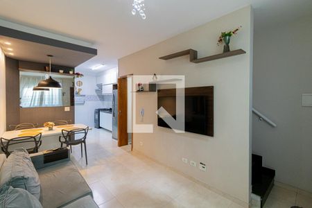 Sala de casa de condomínio à venda com 2 quartos, 60m² em Cidade Antônio Estêvão de Carvalho, São Paulo