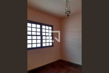 Quarto 3 de casa à venda com 3 quartos, 99m² em Sagrada Família, Belo Horizonte