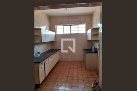 Cozinha de casa à venda com 3 quartos, 99m² em Sagrada Família, Belo Horizonte