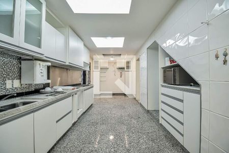 Casa à venda com 4 quartos, 200m² em Urca, Rio de Janeiro