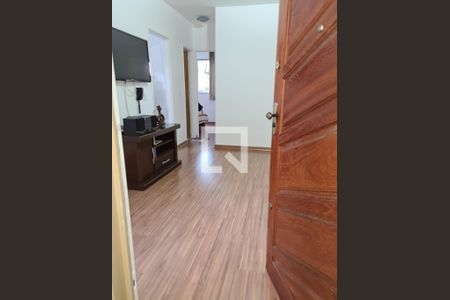 Sala de apartamento para alugar com 2 quartos, 48m² em Arpoador, Contagem