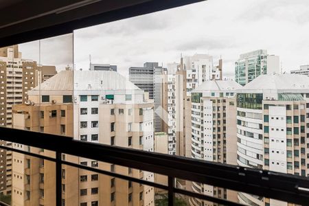 Varanda de apartamento à venda com 3 quartos, 130m² em Indianópolis, São Paulo