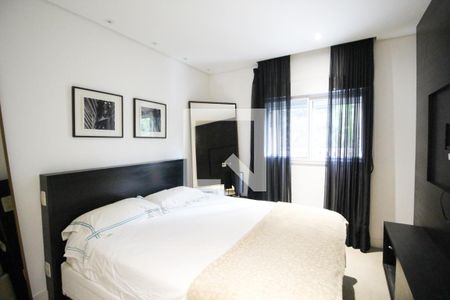 Suíte de apartamento para alugar com 2 quartos, 102m² em Vila Olímpia, São Paulo