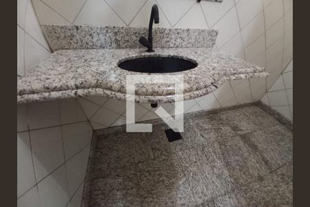 Banheiro de casa para alugar com 1 quarto, 37m² em Park Way, Brasília
